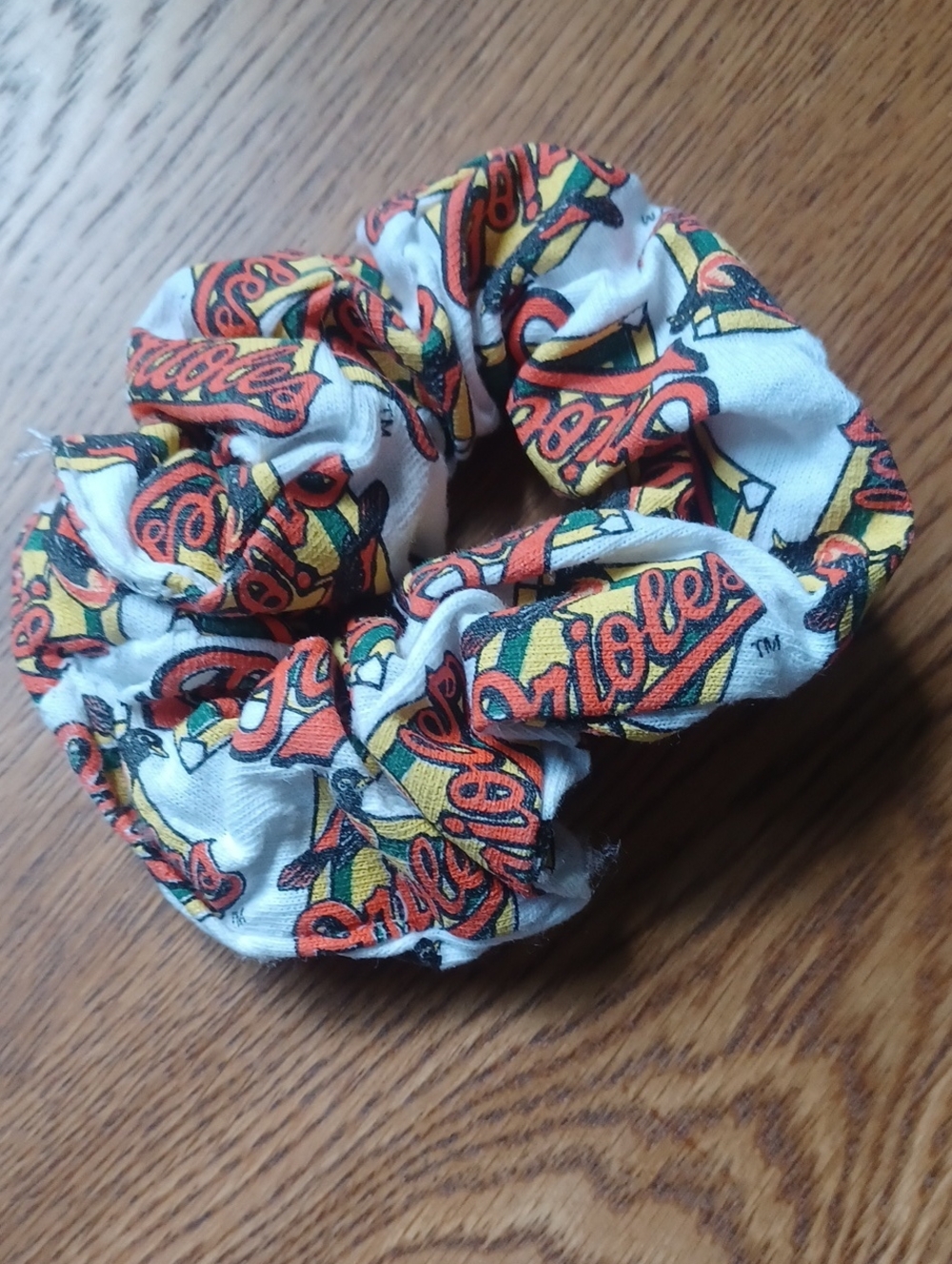 NEW ORIOLES SCRUNCHIE